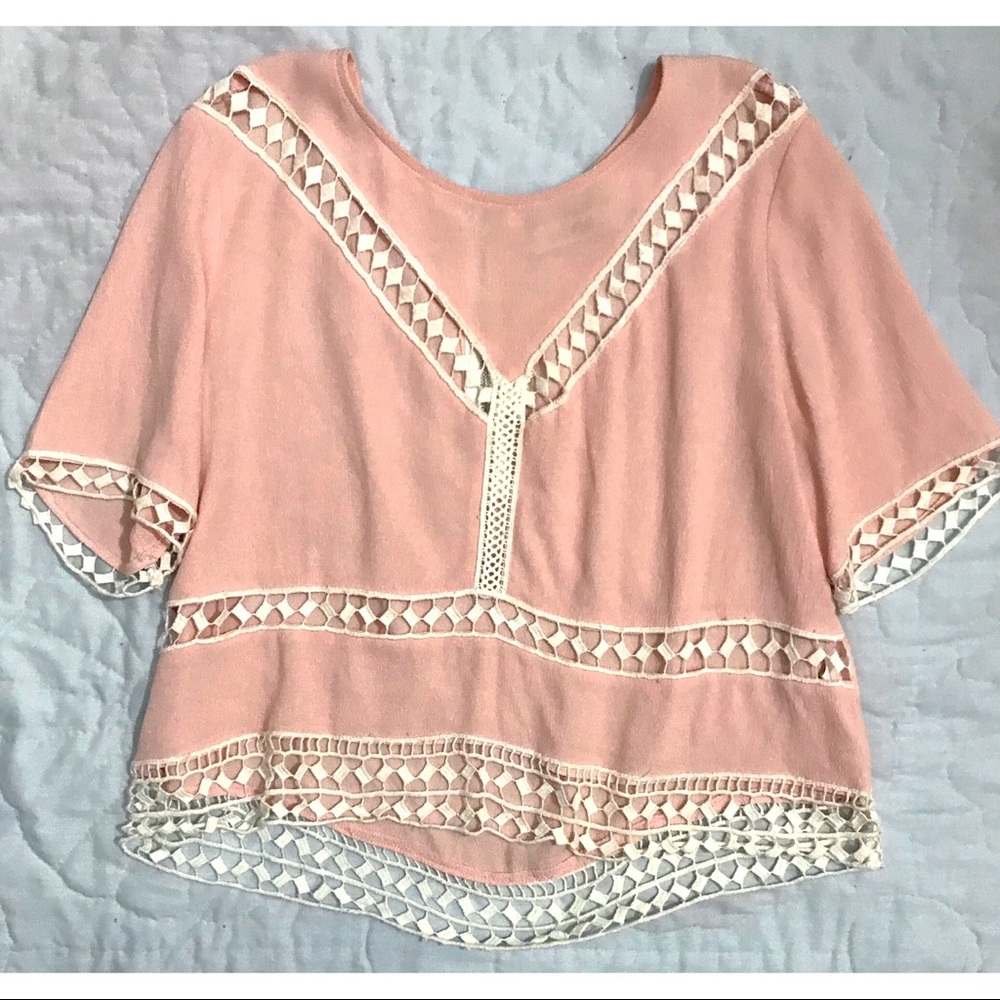 Do & Be Crop Cutlet Blouse